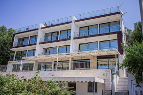 Apartment White Pearl